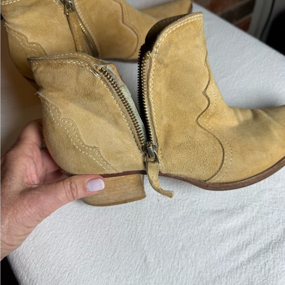 Sundance Dan Post Tan Suede Cowgirl Western Booties Country Westernwear - Picture 10 of 10